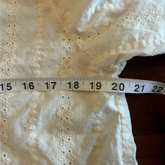 Vintage Inspired Eyelet Blouse with Embroidery - Picture 6 of 8